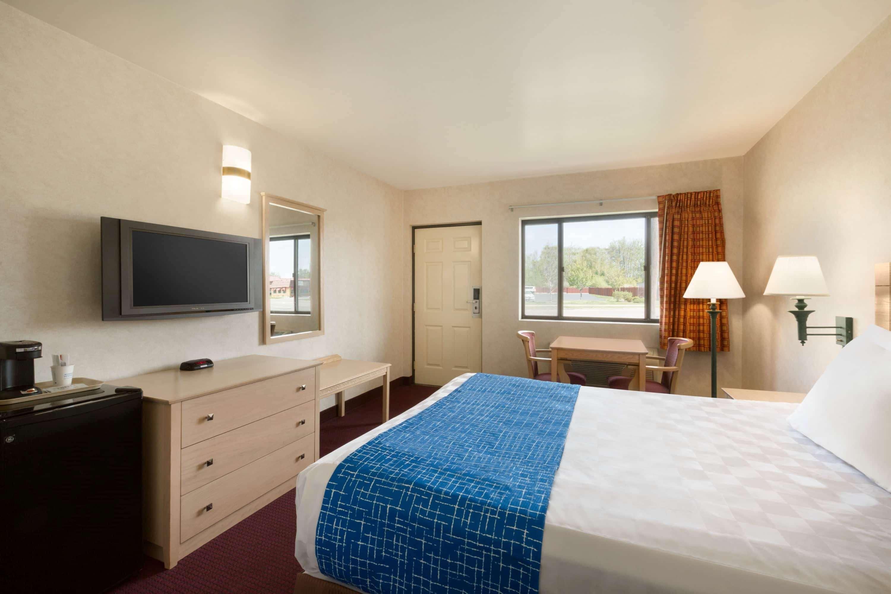 Travelodge By Wyndham Niagara Falls - New York Kültér fotó