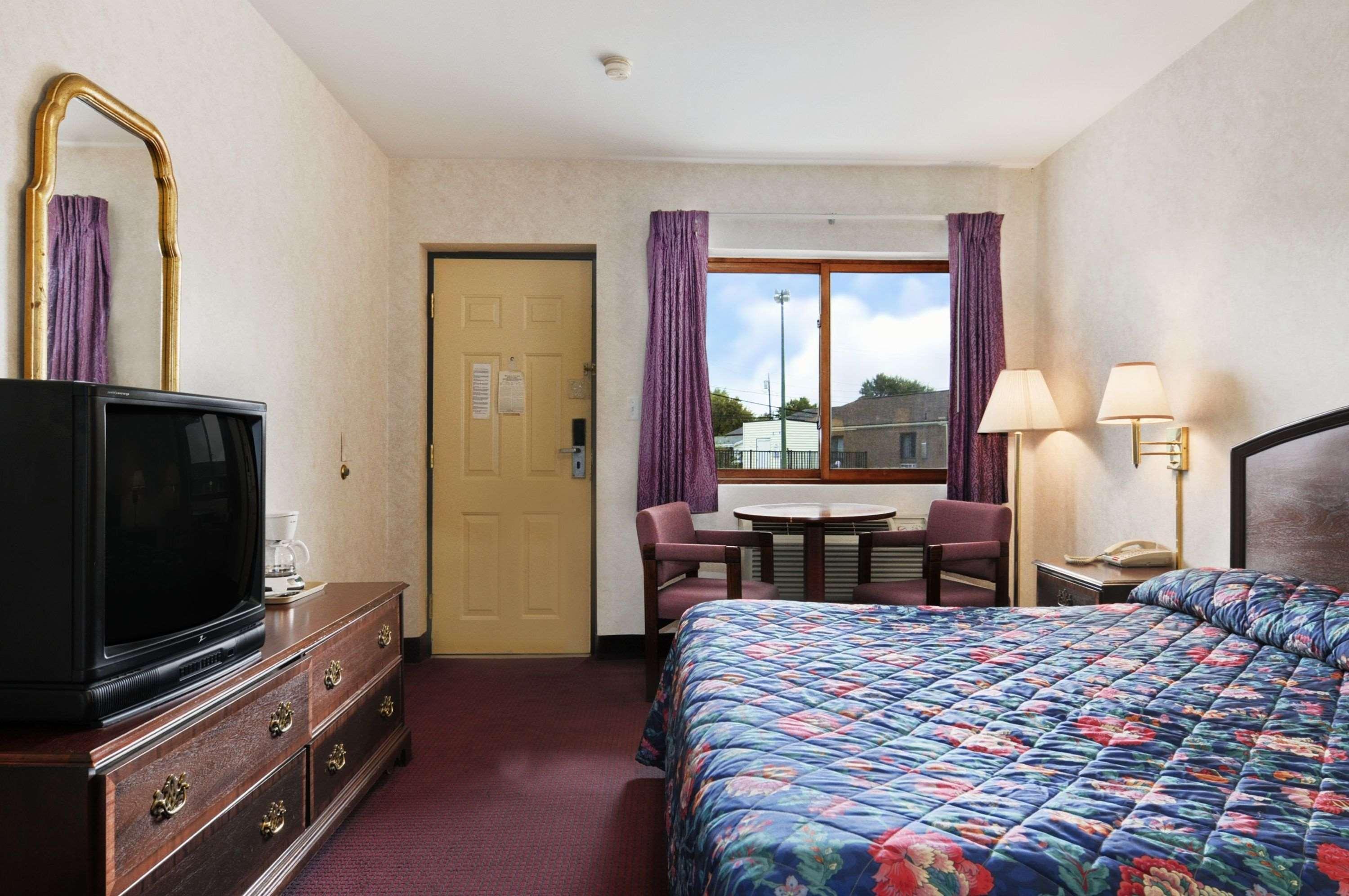 Travelodge By Wyndham Niagara Falls - New York Kültér fotó